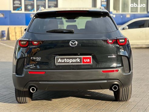Mazda CX-50 2024 черный - фото 6
