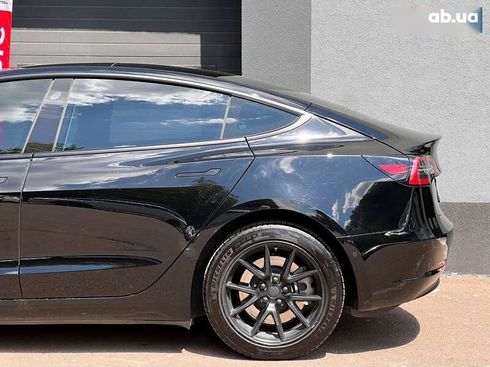 Tesla Model 3 2021 - фото 6