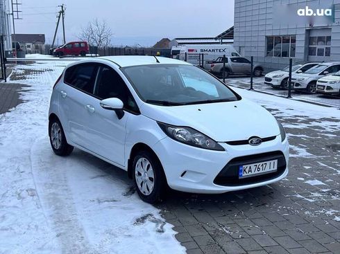 Ford Fiesta 2011 - фото 19