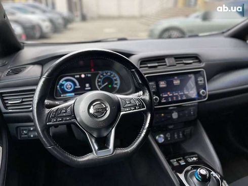 Nissan Leaf 2019 - фото 17