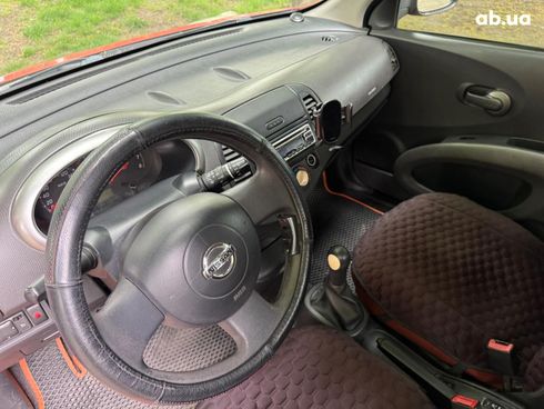 Nissan Micra 2004 оранжевый - фото 18