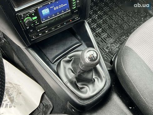 Volkswagen Golf 2000 - фото 17