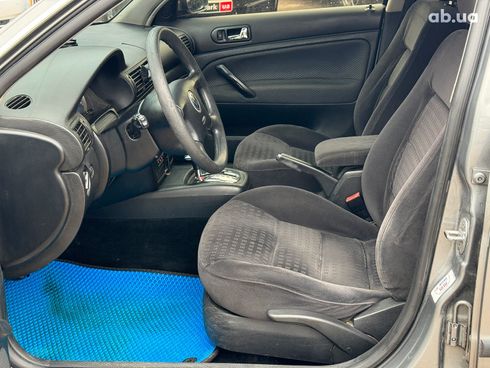 Volkswagen Passat 2001 серый - фото 14