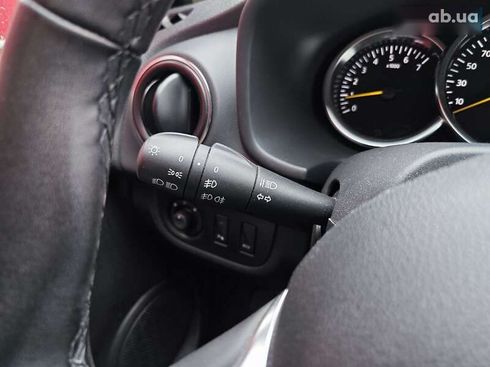 Renault Sandero 2021 - фото 23