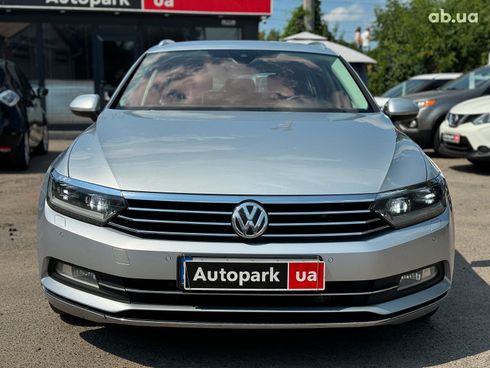 Volkswagen Passat 2015 серый - фото 2