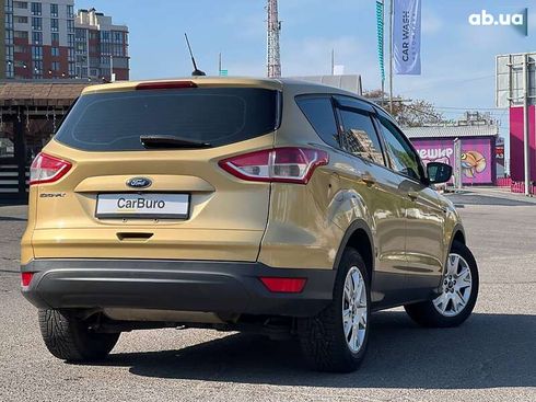 Ford Escape 2014 - фото 9