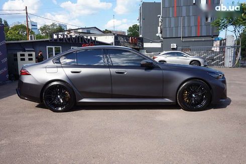 BMW M5 2025 - фото 4