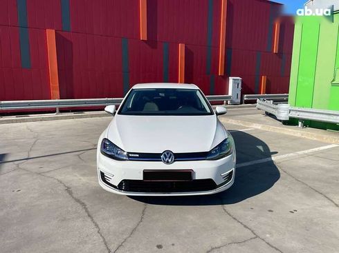 Volkswagen e-Golf 2020 - фото 2
