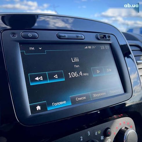 Renault Trafic 2019 - фото 27