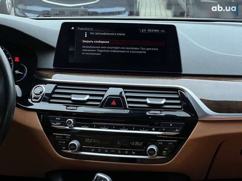 BMW 5 серия 2018 - фото 14