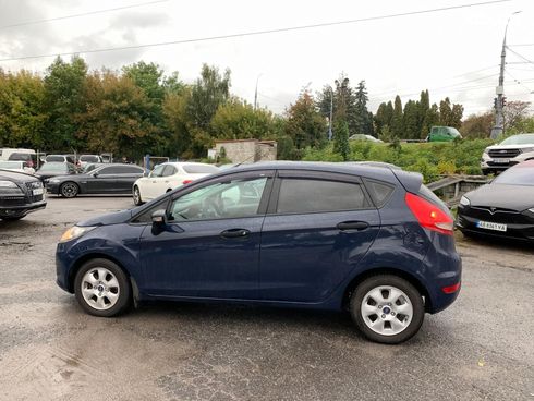 Ford Fiesta 2012 синий - фото 9