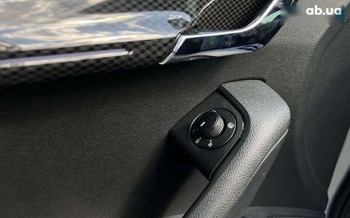 Skoda Octavia 2019 - фото 22