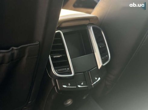 Porsche Cayenne 2017 - фото 13
