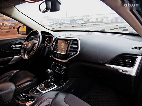 Jeep Cherokee 2017 - фото 23
