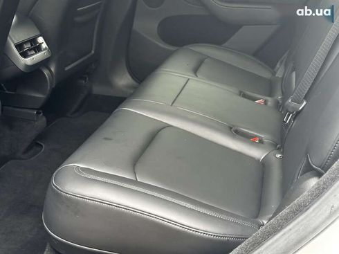 Tesla Model Y 2023 - фото 16