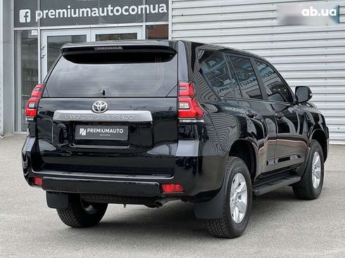 Toyota Land Cruiser Prado 2023 - фото 13