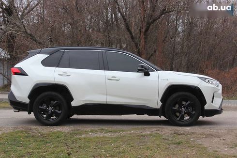 Toyota RAV4 2019 - фото 6