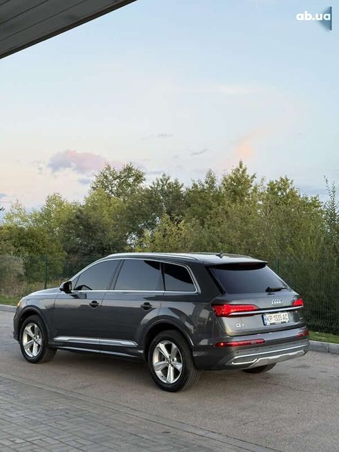 Audi Q7 2020 - фото 4