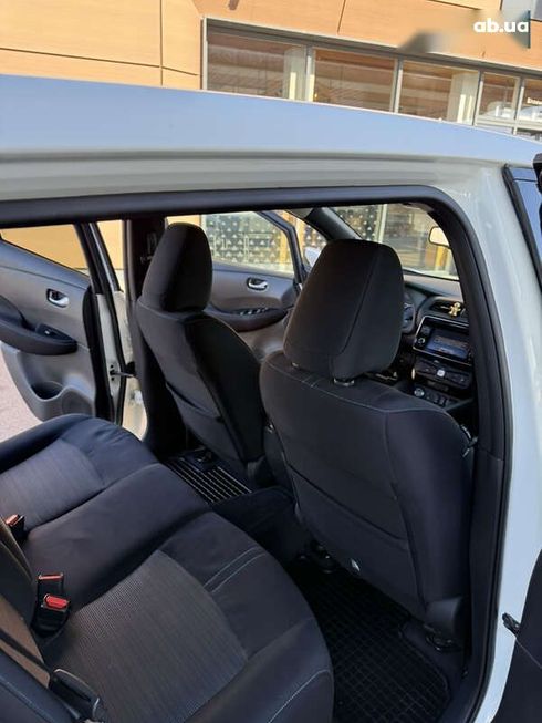 Nissan Leaf 2019 - фото 17
