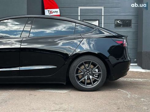 Tesla Model 3 2021 - фото 7