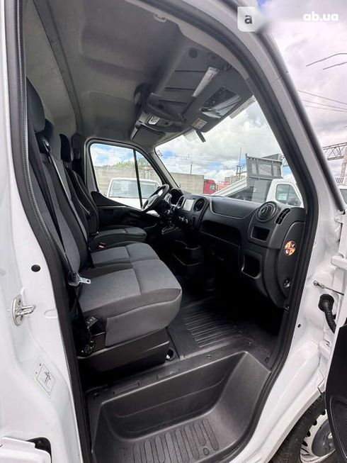 Renault Master 2019 - фото 11