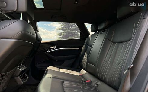 Audi E-Tron 2019 - фото 11