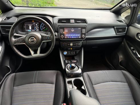 Nissan Leaf 2022 синий - фото 19