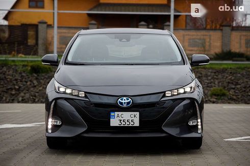 Toyota Prius 2017 - фото 3