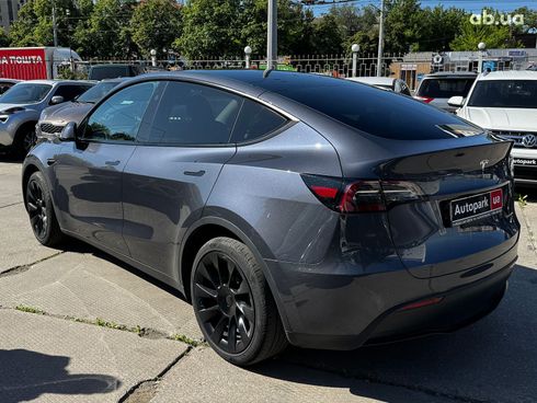 Tesla Model Y 2023 серый - фото 4