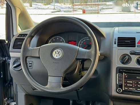 Volkswagen Touran 2008 - фото 21