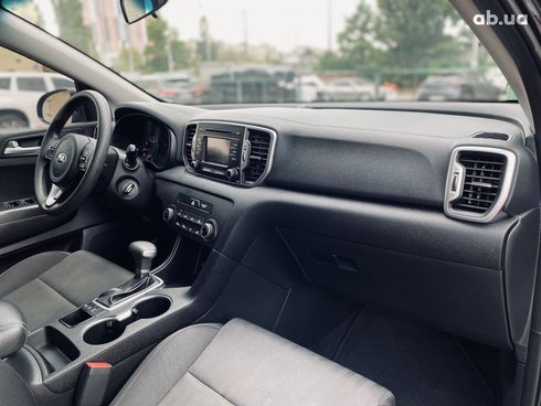Kia Sportage 2018 черный - фото 18