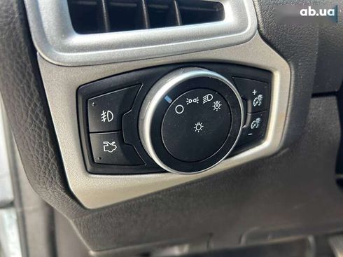 Ford Focus 2016 - фото 17