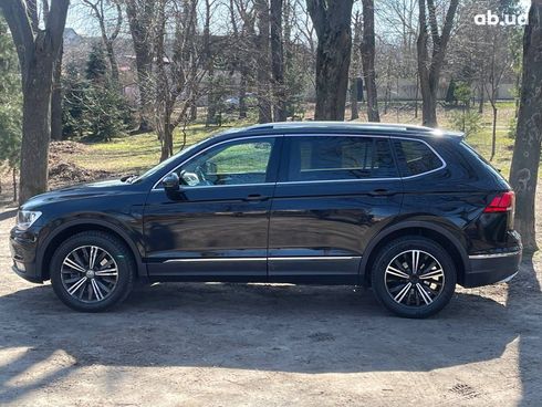 Volkswagen Tiguan 2017 черный - фото 9