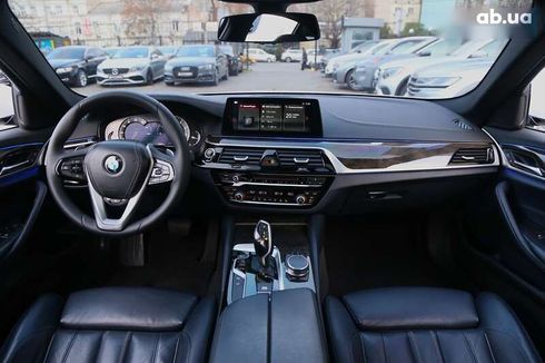 BMW 5 серия 2017 - фото 13