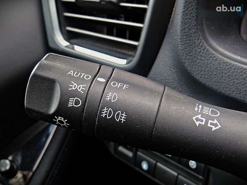 Nissan Leaf 2020 - фото 12