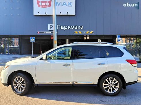 Nissan Pathfinder 2015 - фото 9