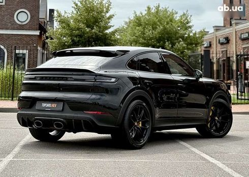 Porsche Cayenne Coupe 2024 - фото 25