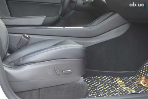 Tesla Model Y 2022 - фото 27