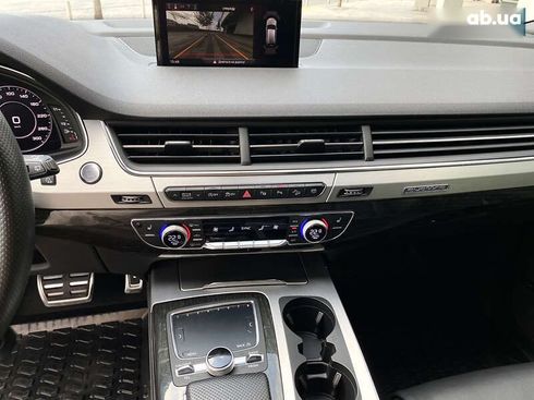 Audi Q7 2018 - фото 22