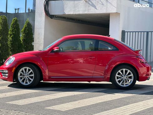 Volkswagen Beetle 2016 красный - фото 4