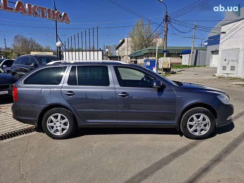 Skoda Octavia 2010 - фото 7