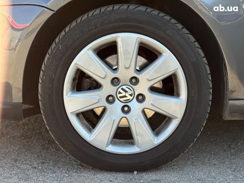 Volkswagen Jetta 2005 серый - фото 24