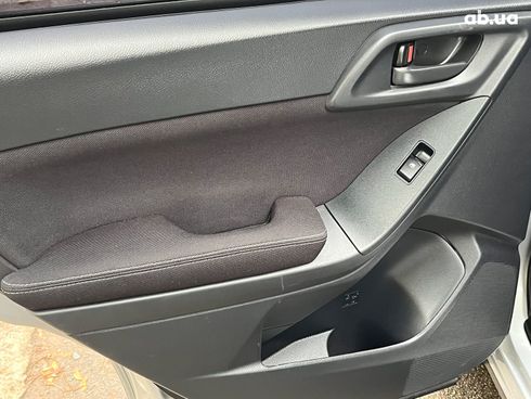 Subaru Forester 2014 серый - фото 24