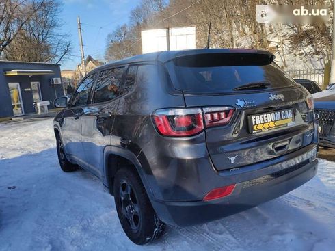 Jeep Compass 2020 - фото 10