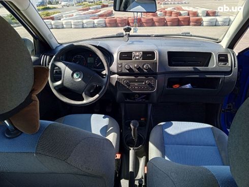 Skoda Fabia 2008 синий - фото 18