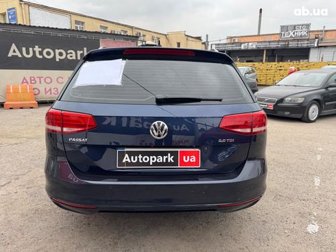 Volkswagen passat b8 2015 синий - фото 4