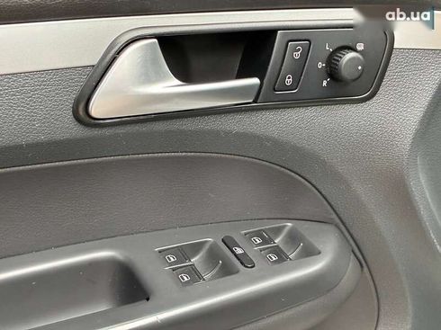 Volkswagen Touran 2015 - фото 17