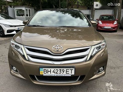 Toyota Venza 2014 - фото 11