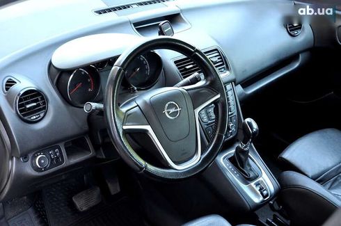 Opel Meriva 2012 - фото 16