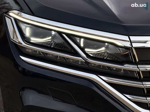 Volkswagen Touareg 2022 - фото 13